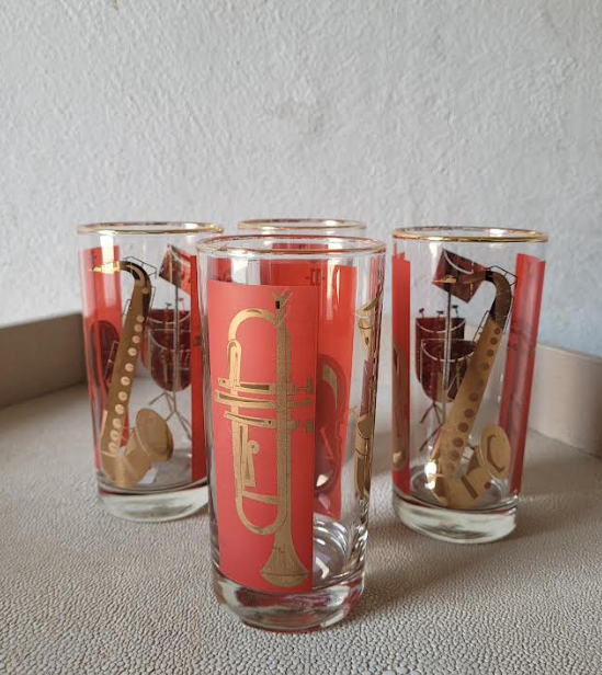 Vintage Glassware set/8
