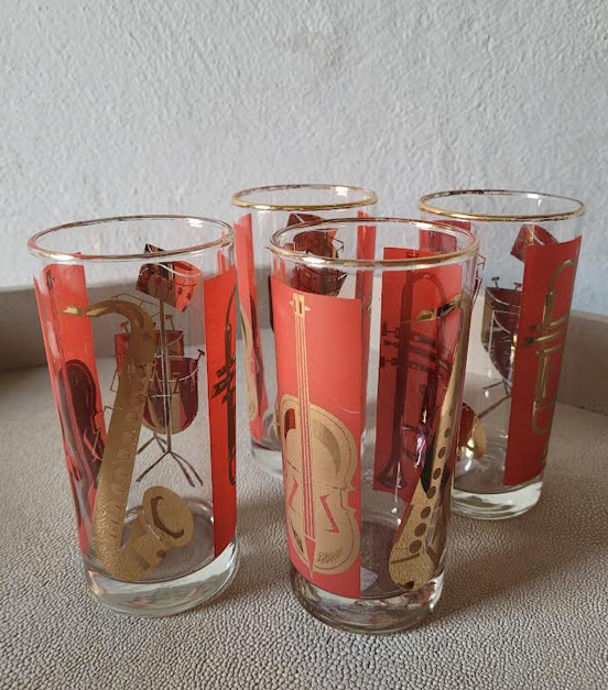 Vintage Glassware set/8