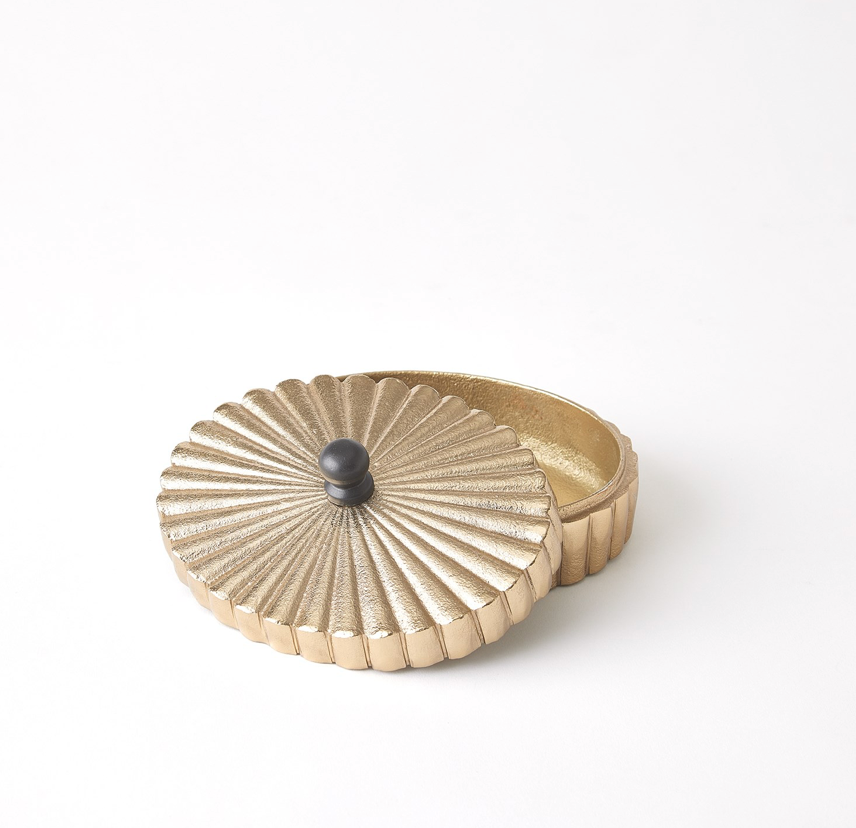Oval Box W/ Knob
