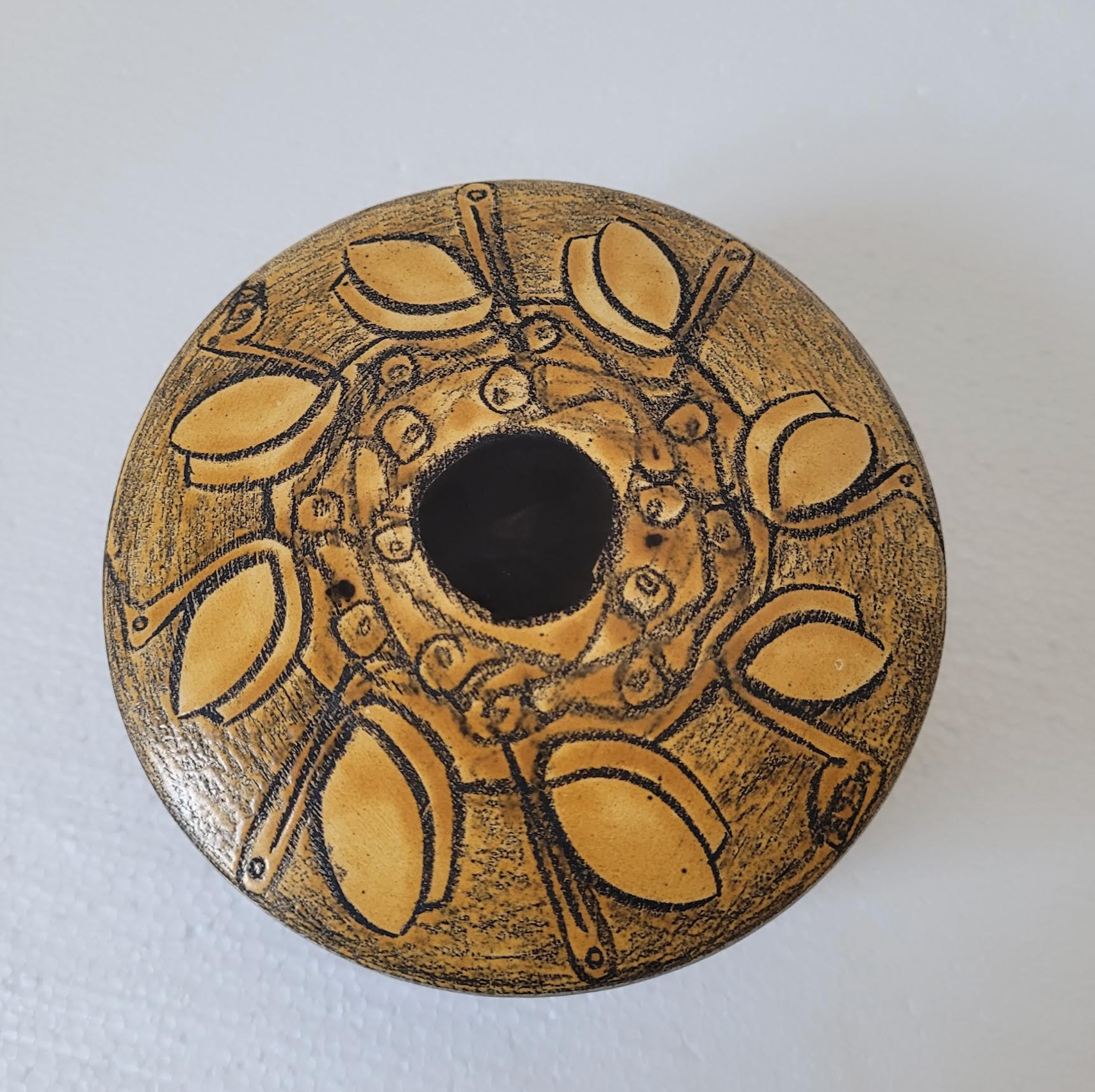 Pelican Lid Box