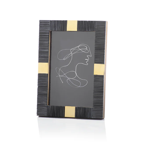 Mara  Black 4x6